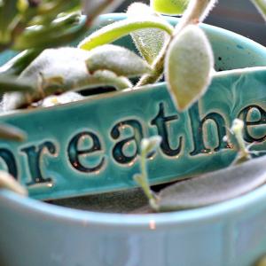 ademhalingsoefeningen helpen je je lichaam te verwarmen in de winter